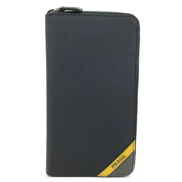 PRADA Logo Saffiano - Picture 2 of 12